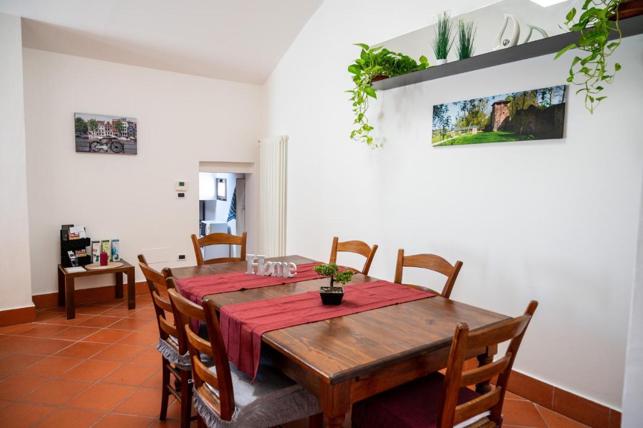 Ferrara Center - Luxury Apartment In Medieval Area With Wi-Fi Exterior foto