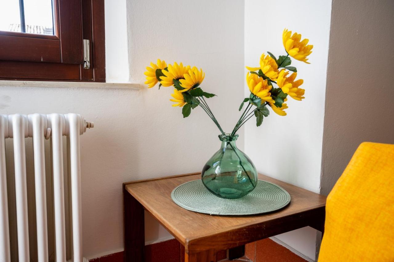 Ferrara Center - Luxury Apartment In Medieval Area With Wi-Fi Exterior foto